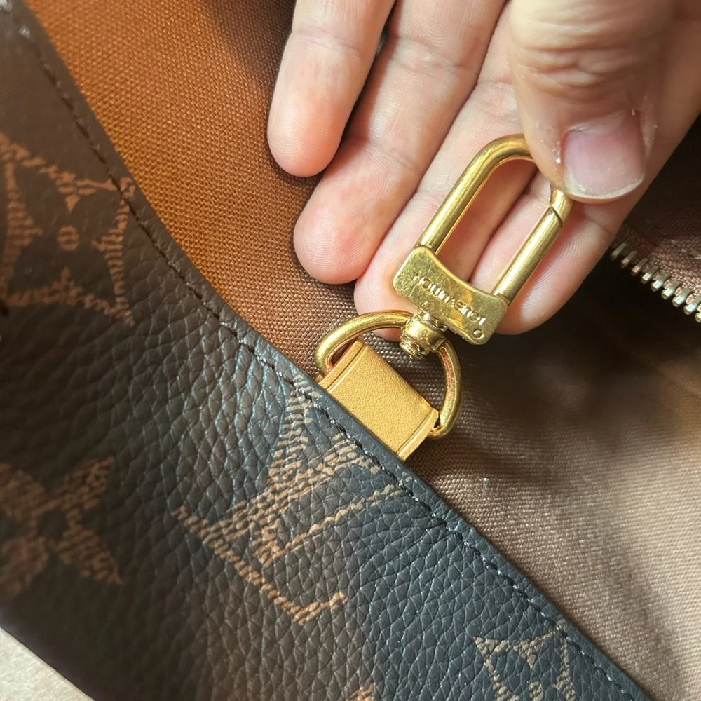 Louis Vuitton Monogram shopper Tote in Brown - Picture 6 of 12